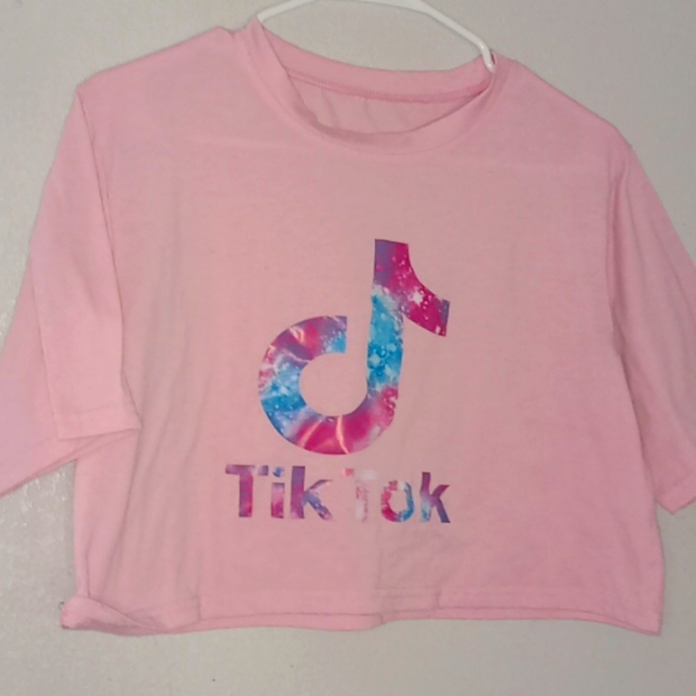Pink TikTok croped tee, Size S